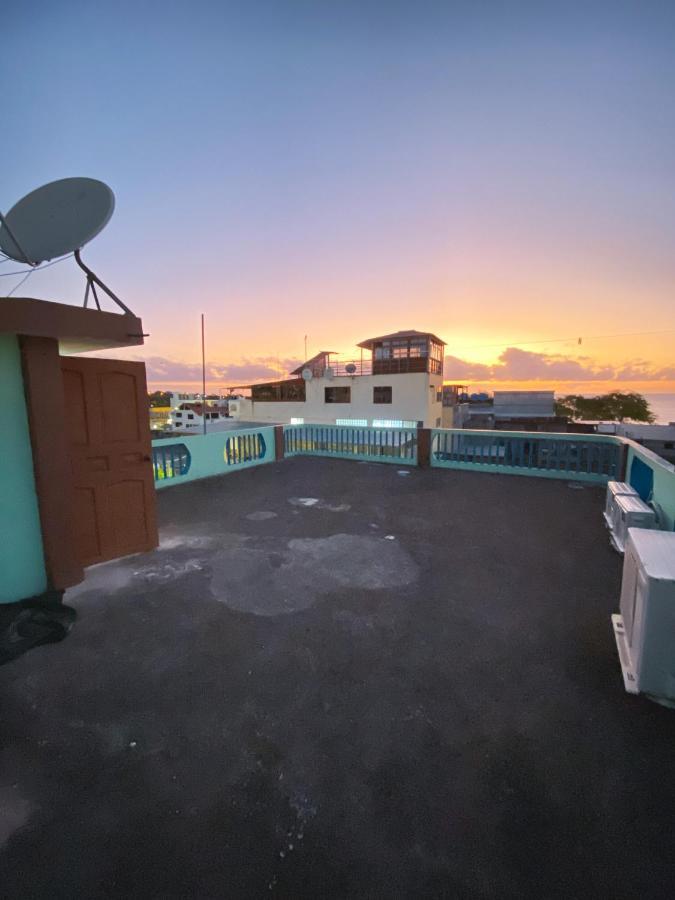 Blue Horizon - Galapagos Home Пуэрто-Бакерисо-Морено Экстерьер фото