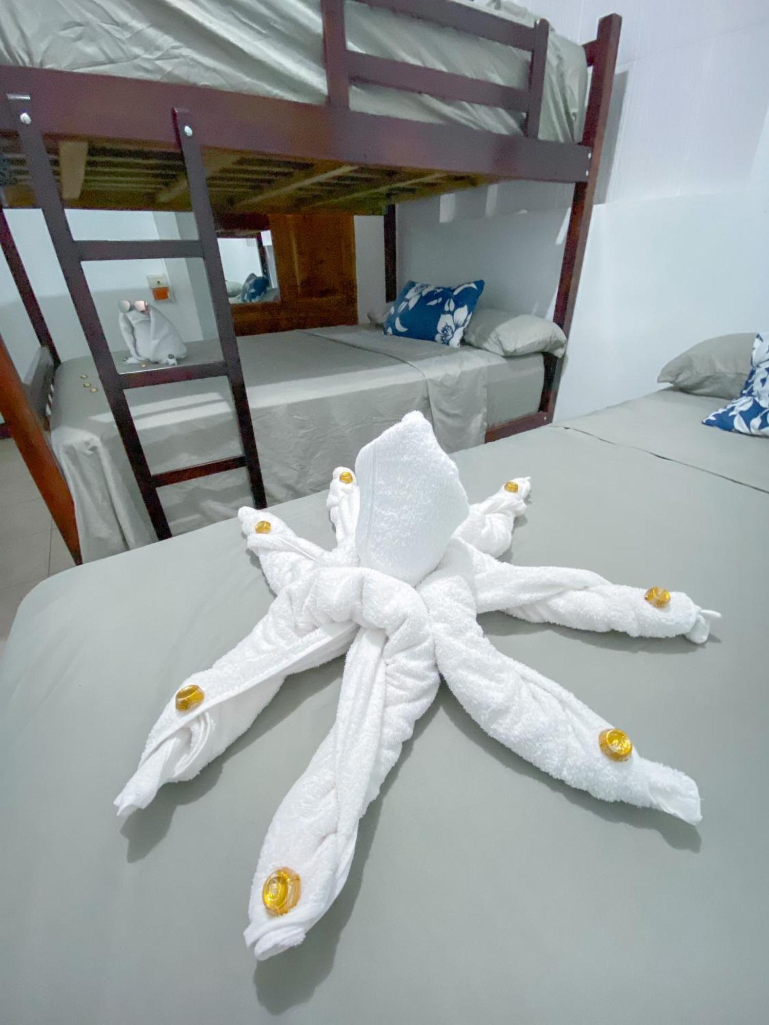 Blue Horizon - Galapagos Home Пуэрто-Бакерисо-Морено Экстерьер фото